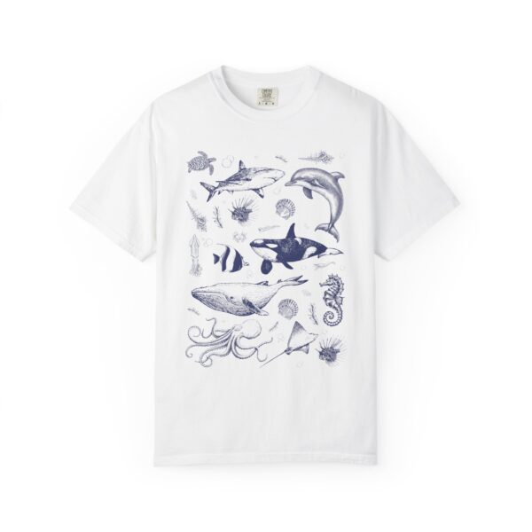 Ocean Nature Vintage 90s Sea Animal Tee